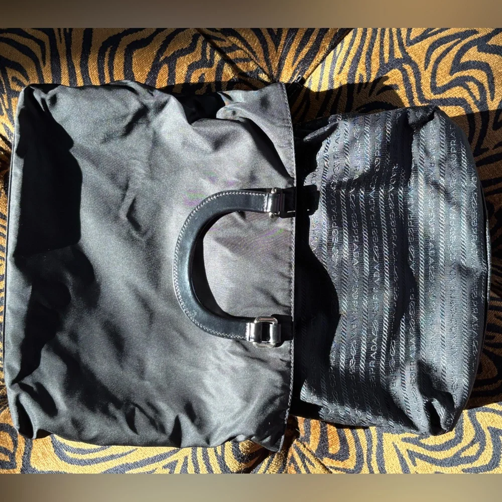 Prada canapatwo way